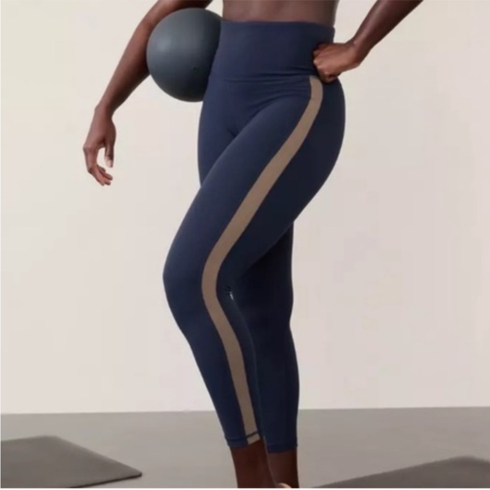 NWOT navy Athleta Elation Colorblock 7/8 tight